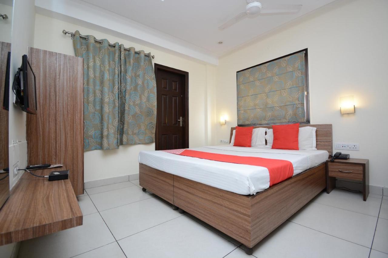 Oyo 5478 Skippers Inn Лудяна Екстериор снимка