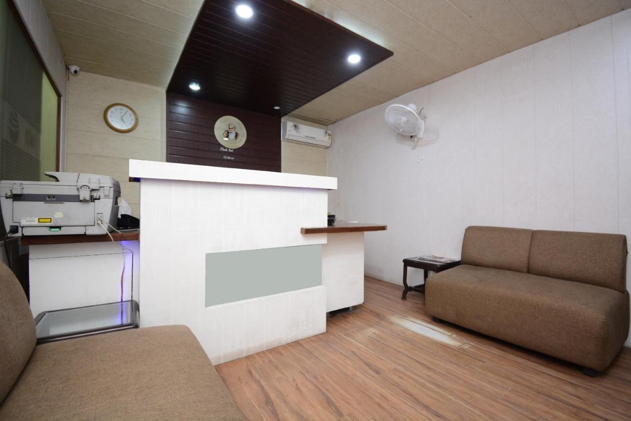 Oyo 5478 Skippers Inn Лудяна Екстериор снимка