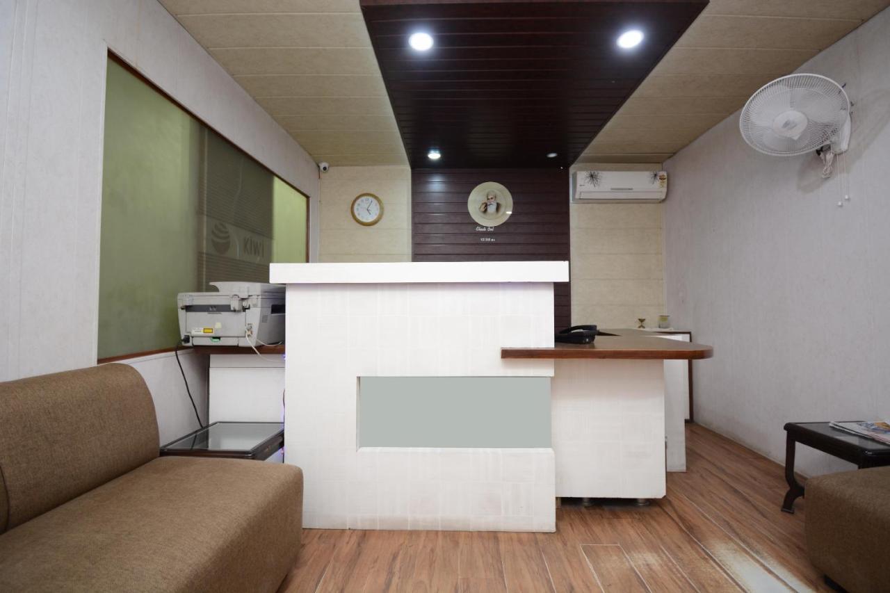 Oyo 5478 Skippers Inn Лудяна Екстериор снимка